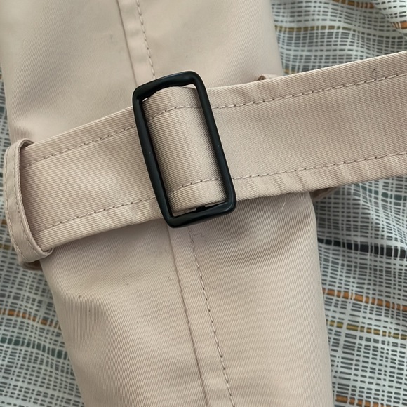 Coach Jacket - Picture 5 of 11